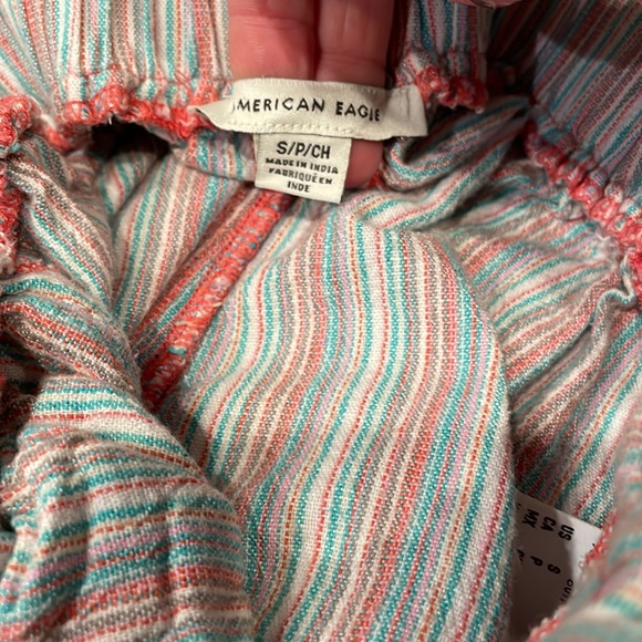 Women’s American Eagle Paper Bag Shorts - Picture 3 of 3